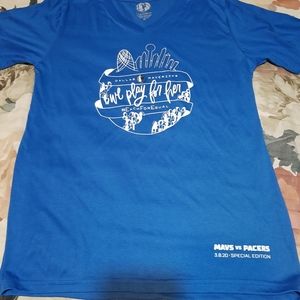 SOLD Med Women's Dallas Mavericks Game Day Tee
